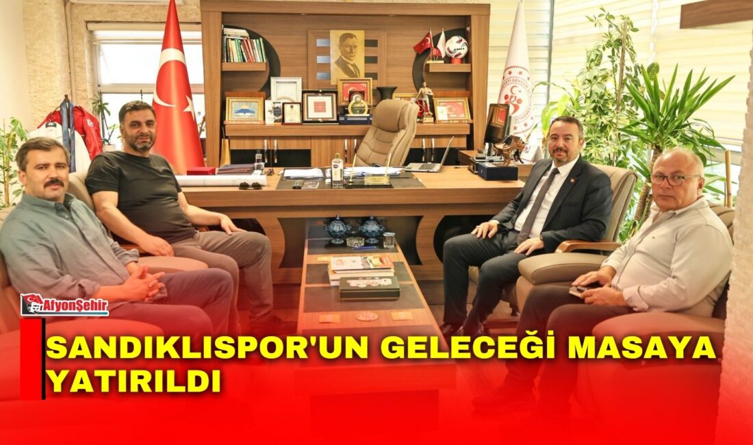 Sandıklı Belediye Başkanı Adnan Öztaş, Sandıklıspor Kulüp Başkanı Emre İleri