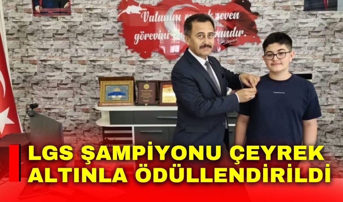 Afyonkarahisar’ın Bolvadin ilçesinde, Liselere Geçiş Sistemi (LGS) kapsamındaki merkezi sınavda