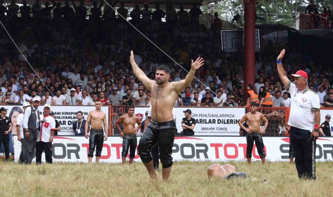 Antalya Büyükşehir Belediyesi Spor Kulübü sporcularından başpehlivan Erkan Taş, 665.