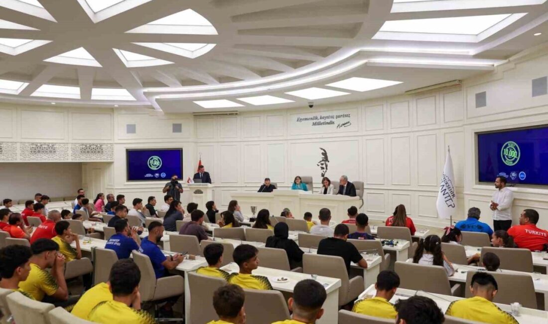 Gaziantep Büyükşehir Belediye Başkanı Fatma Şahin, Büyükşehir Belediyesi bünyesinde faaliyet