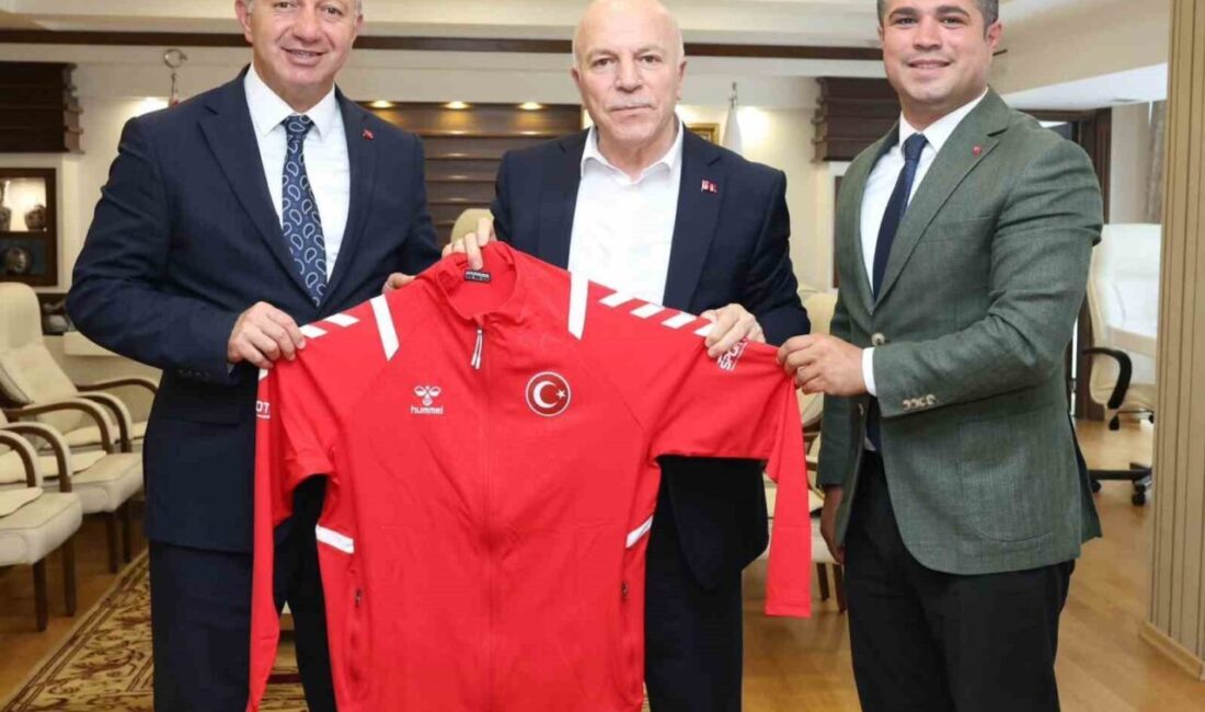Erzurum Büyükşehir Belediye Başkanı Mehmet Sekmen, kentte gençlerin erken yaşta