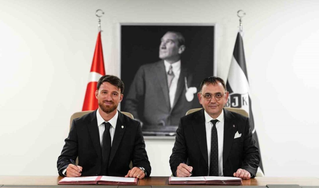 Beşiktaş, milli oyuncu Salih Özcan ile 3+1 yıllık sözleşme imzalandığını