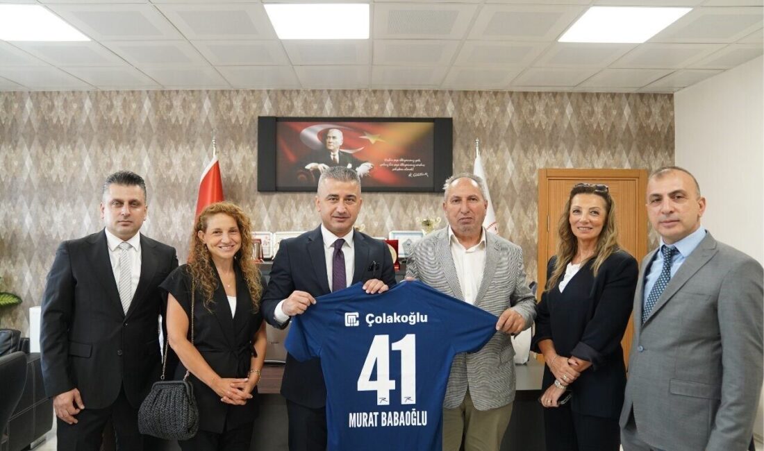 Çolakoğlu Metalurji Spor Kulübü’nden Dilovası’nda sporun geleceğine destek 80 yılı aşkın köklü geçmişiyle faaliyetlerini sürdüren Çolakoğlu Metalurji, Çolakoğlu