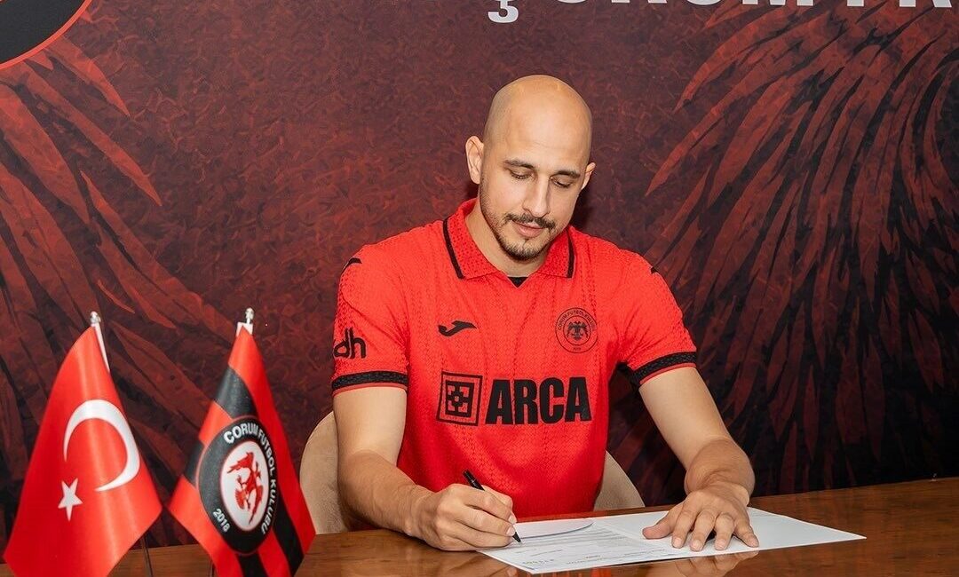 Süper Lig ekiplerinden Çorum FK, kaleci Erhan Erentürk’ü transfer etti.