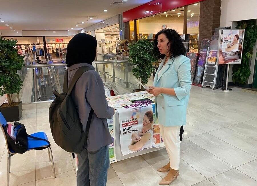 Elazığ’da Emzirme Haftası çerçevesinde anne sütüyle beslenmeyi teşvik etmek amacıyla