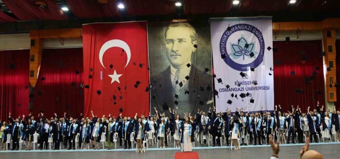 Eskişehir Osmangazi Üniversitesi (ESOGÜ) Diş Hekimliği Fakültesi 2026 yılı mezunlarını