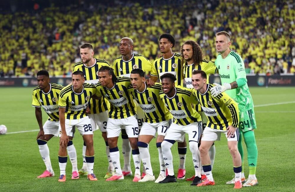 Fenerbahçe, UEFA Şampiyonlar Ligi 2. eleme turunda evinde 1-0 kazandığı
