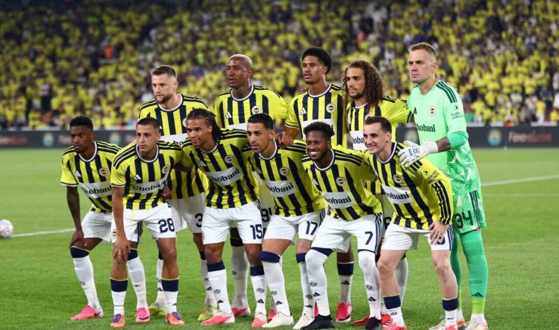 Fenerbahçe, 2026-2027 sezonundaki ilk resmi maçında Gornik Zabrze ile oynarken,