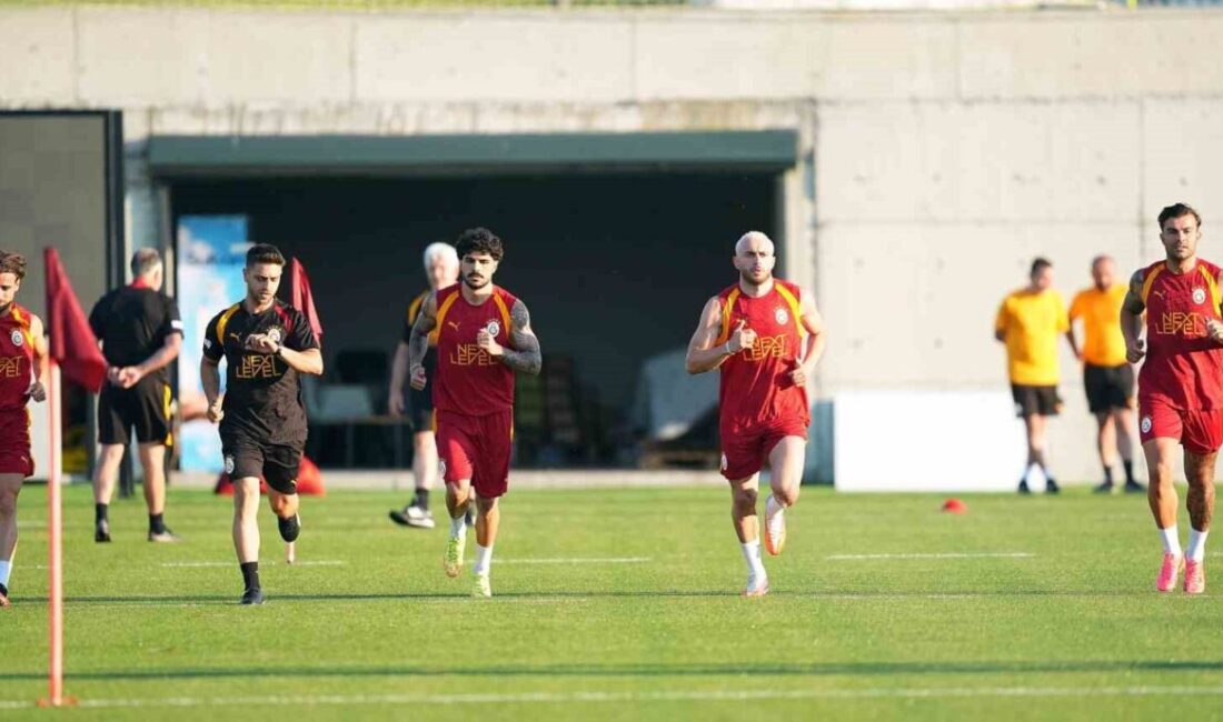 Galatasaray, yeni sezon hazırlıklarını yaptığı antrenmanla sürdürdü. Kemerburgaz Metin Oktay