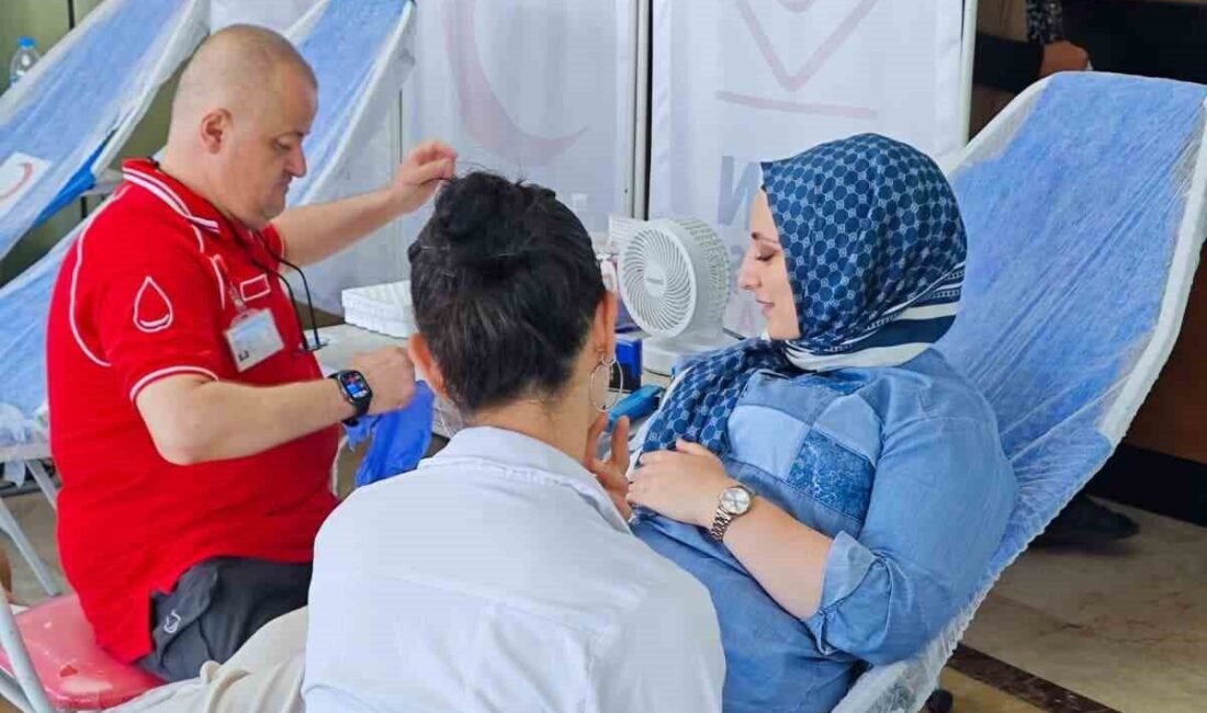 Samsun’da özel hastane çalışanları ve hasta yakınları kan bağışında bulundu.