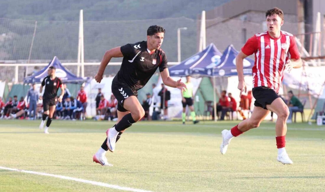 Sivasspor, hazırlık maçında karşılaştığı Pendikspor ile golsüz berabere kaldı. Sivasspor,