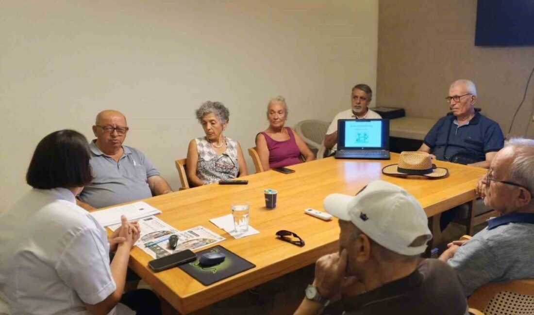Kuşadası Belediyesi, Davutlar Mahallesi’ndeki İkinci Bahar Merkezi’nde düzenlediği “Sağlık Buluşmaları”