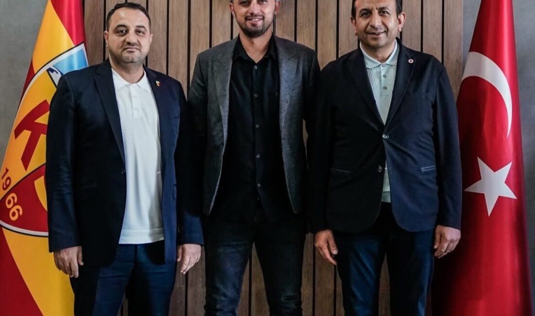 İlhan Parlak görevinden istifa etti Kayserispor’un Genel Koordinatörü İlhan Parlak görevinden istifa etti. TFF 1.Lig