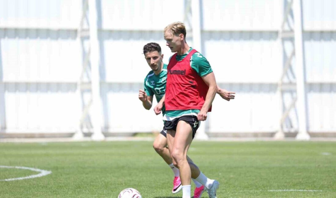 Konyaspor, yeni sezon hazırlıklarına devam ediyor. Konya’daki hazırlıklarını sürdüren Konyaspor,