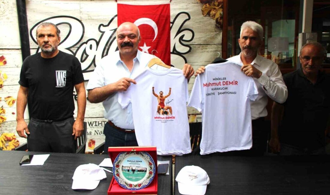 Mahmut Demir Karakucak Güreşleri Minikler Türkiye Şampiyonası Amasya’da yapılacak. Şampiyona