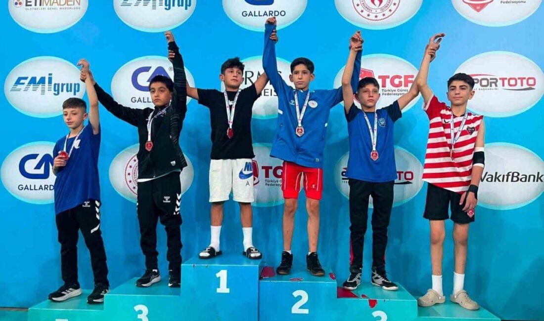 Minikler Greko-Romen Güreş Türkiye Şampiyonası’nda U14 Greko-Romen Takımı, 85 puanla