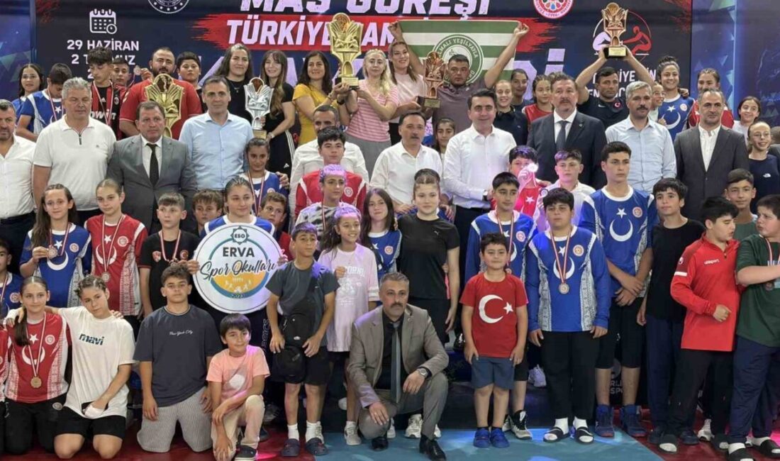 Türkiye Geleneksel Spor Dalları Federasyonu organizasyonunda düzenlenen Minikler ve Yıldızlar