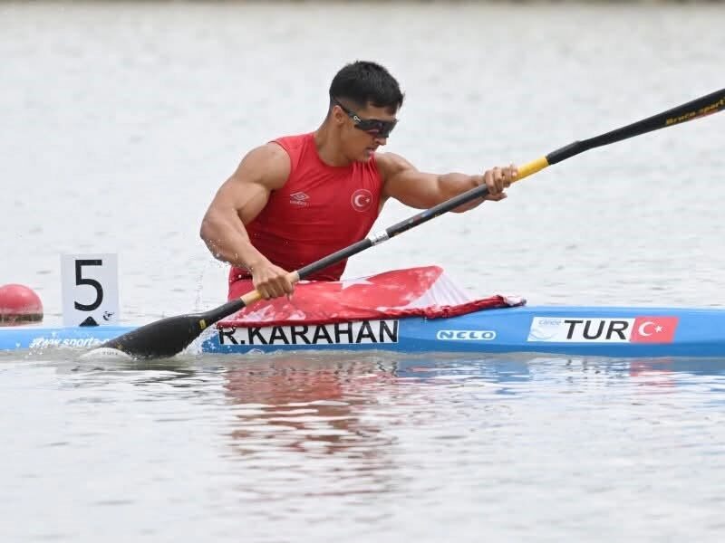 Macaristan’ın Szeged şehrinde düzenlenen 2026 Gençler ve U23 Durgunsu Kano