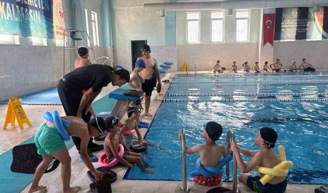 Gençlik ve Spor Bakanlığı tarafından Türkiye genelinde yürütülen “Yüzme Bilmeyen
