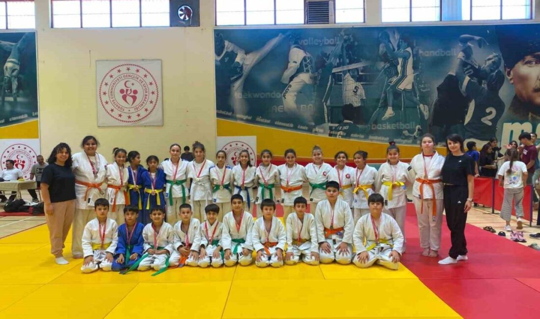 Salihli’den 21 madalyalık zafer Manisa’da düzenlenen Süper Minikler Judo İl Seçmelerinde Salihlili sporcular büyük