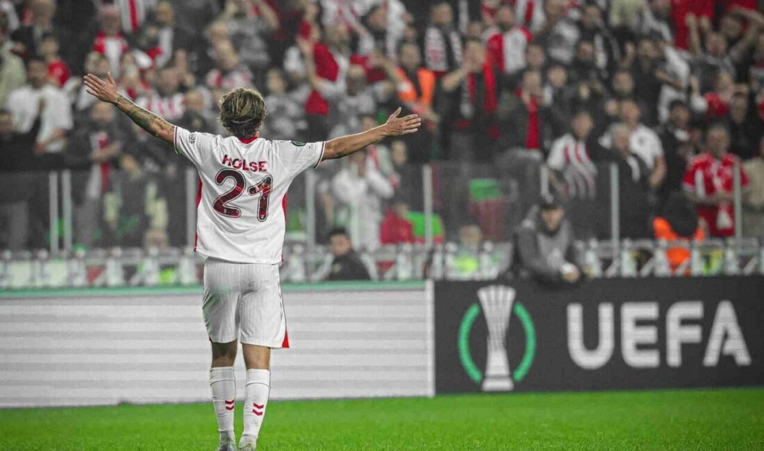 Samsunspor’da yaprak dökümü sürüyor: Holse’ye veda edildi Samsunspor, 3 sezondur kırmızı-beyazlı formayı terleten Carlo Holse ile yolların
