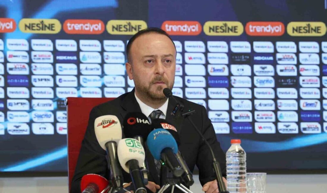 Sivasspor’da yarın yapılması planlanan olağanüstü genel kurul ertelendi. Kırmızı-beyazlı kulüpte