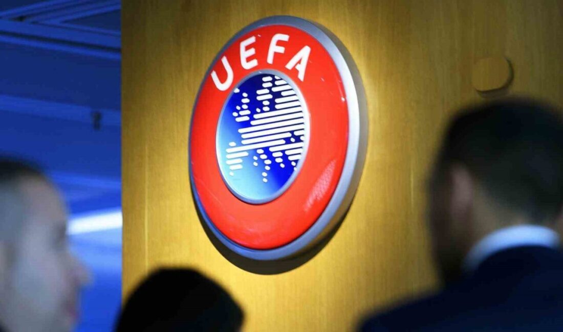 ABD’li futbolcu Folarin Balogun’un, Bosna Hersek maçında kırmızı kart görmesine