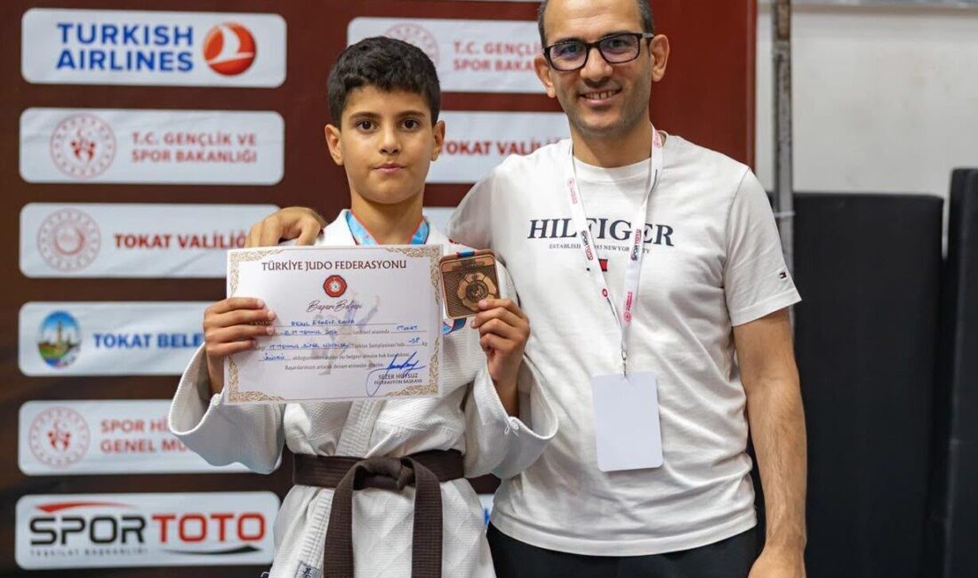 Tokat’ta organize edilen Süper Minikler Türkiye Judo Şampiyonası’nda 38 kg’da
