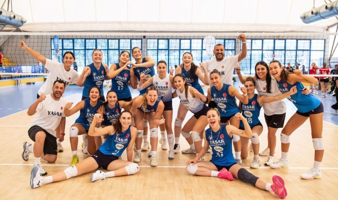 Yaşar Üniversitesi Kadın Voleybol Takımı, İtalya’nın Salerno kentinde düzenlenen 17.