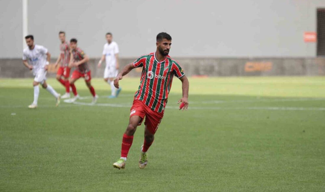 Karşıyaka’nın transfer yasağını kaldırması halinde kadrosuna katmak istediği 26 yaşındaki