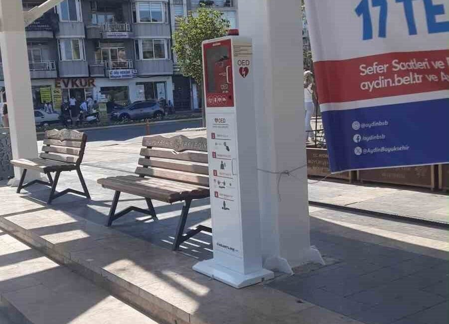 Aydın İl Sağlık Müdürlüğü, ani kalp durmalarında olay yerinde gerçekleştirilecek