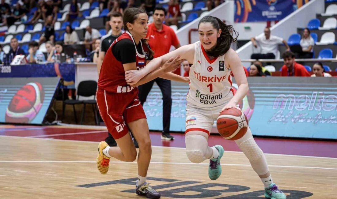 FIBA 16 Yaş Altı Kızlar Avrupa Şampiyonası’nda mücadele eden 16