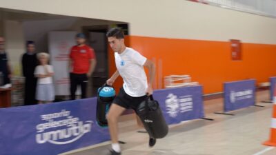 Tuzla Belediyesi Spor Müdürlüğü bünyesinde düzenlenen polislik hazırlık kursuna katılan