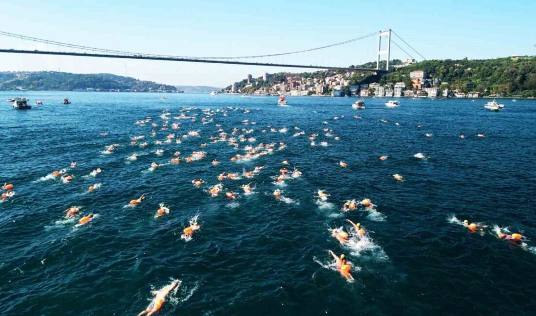 Bu yıl 38.’si düzenlenen Boğaziçi Kıtalararası Yüzme Yarışı, gerçekleştirildi. Erkekler