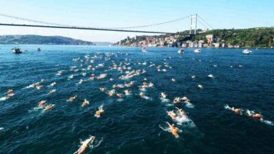 Bu yıl 38.’si düzenlenen Boğaziçi Kıtalararası Yüzme Yarışı, gerçekleştirildi. Erkekler