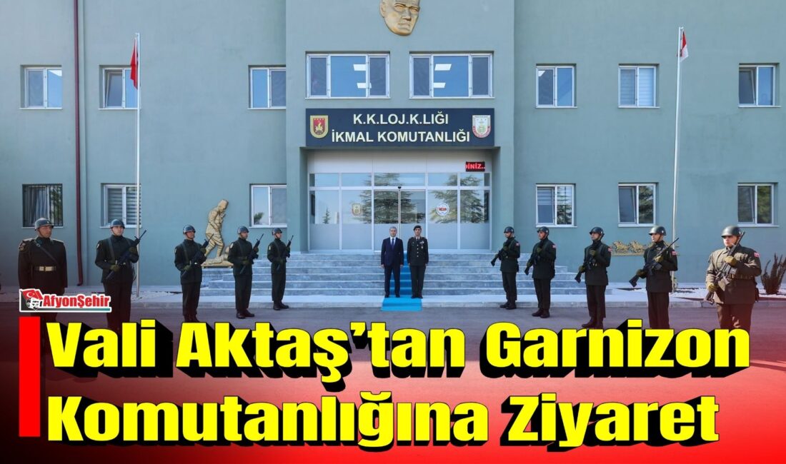 Afyonkarahisar Valisi Dr. Naci Aktaş, İkmal ve Garnizon Komutanı Tuğgeneral