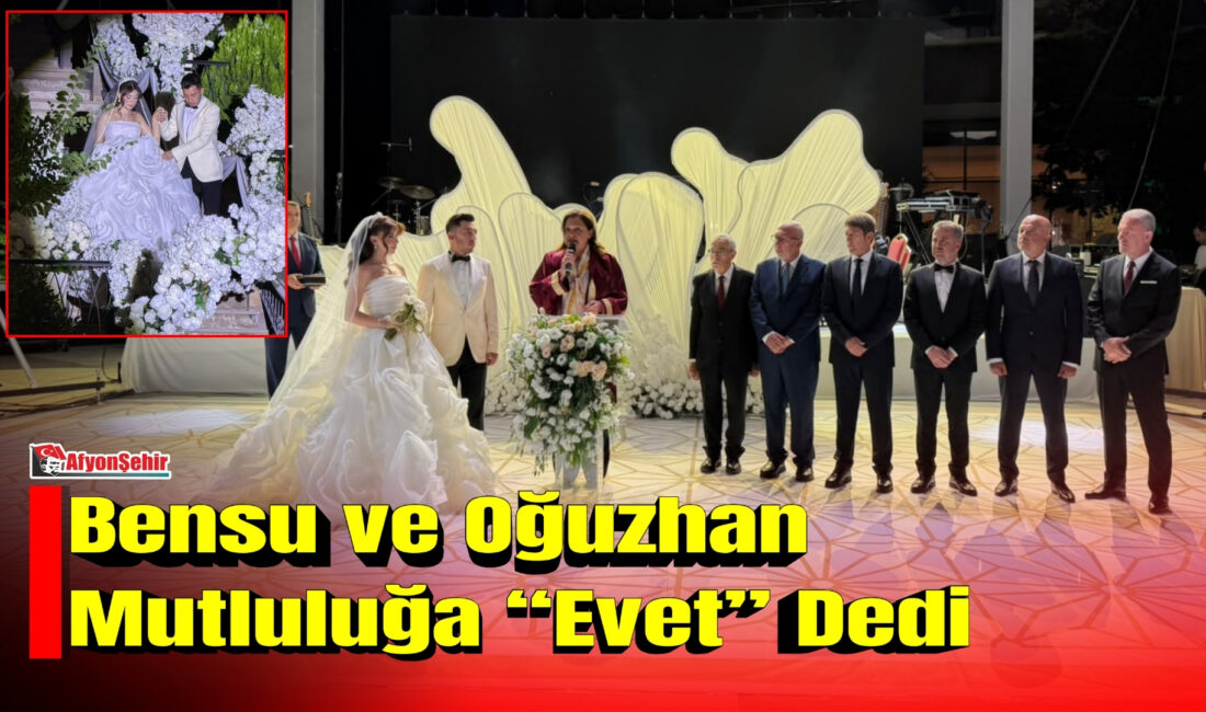 Akrones Havuzbaşı’nda düzenlenen görkemli düğün töreninde Bensu Gümüşhan ile Oğuzhan