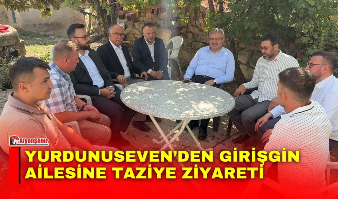 AK Parti Afyonkarahisar Milletvekili İbrahim Yurdunuseven, annesini kaybeden Karaaslan Köyü