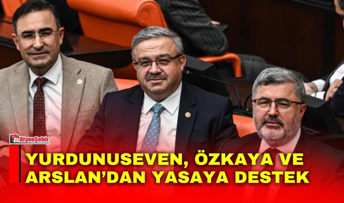 AK Parti Afyonkarahisar milletvekilleri İbrahim Yurdunuseven, Ali Özkaya ve Hasan