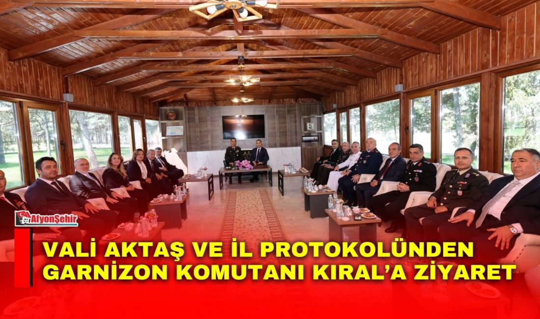 Vali Aktaş ve il protokolünden Garnizon Komutanı Kıral’a ziyaret Büyük Taarruz Zafer Haftası’nın 104. yıl dönümü kutlama programı kapsamında