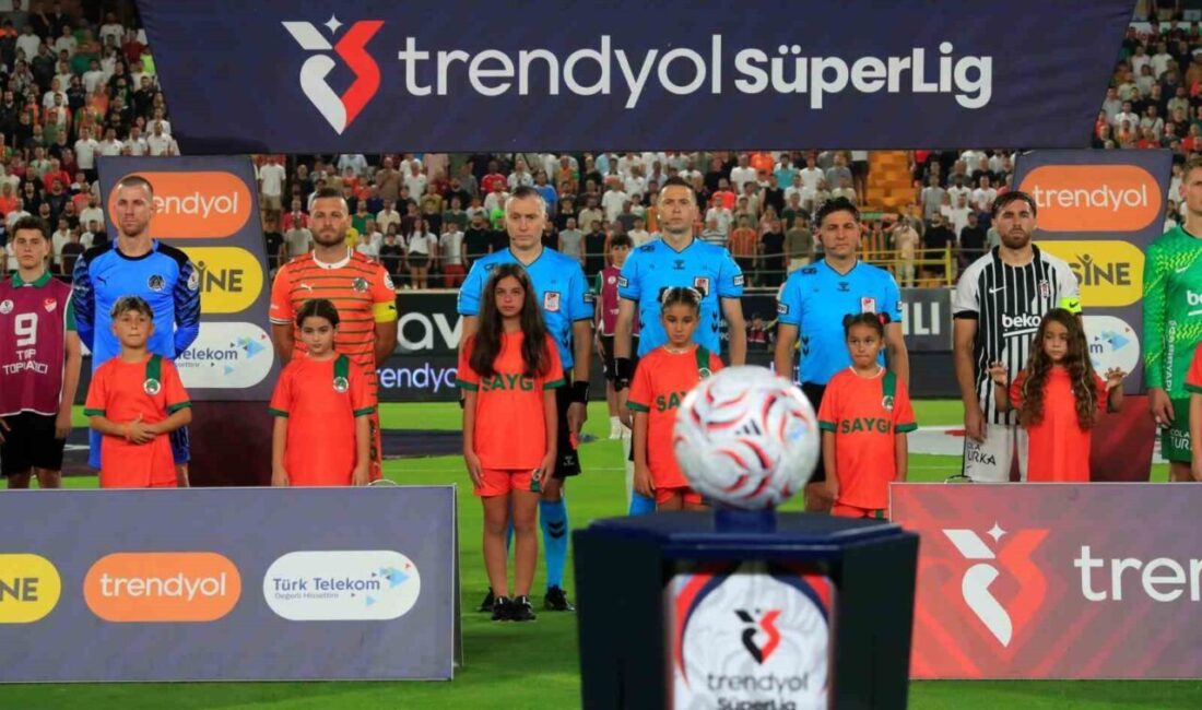 Trendyol Süper Lig’de oynanan Alanyaspor-Beşiktaş maçının 8. dakikasında yaşanan pozisyonla
