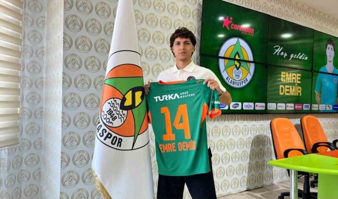 Corendon Alanyaspor, Fenerbahçe’den 22 yaşındaki orta saha oyuncusu Emre Demir’i