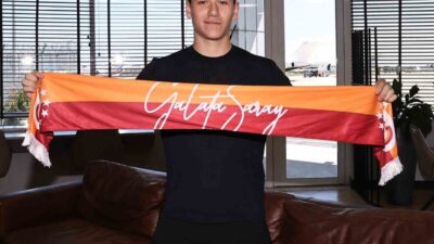 Galatasaray’ın transfer görüşmelerine başladığı 21 yaşındaki Sergei Batrakov, özel uçakla