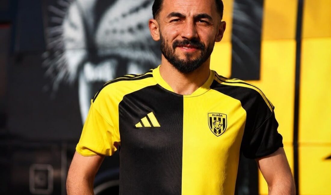 Aliağa FK, son olarak Bursaspor forması giyen 32 yaşındaki sağ