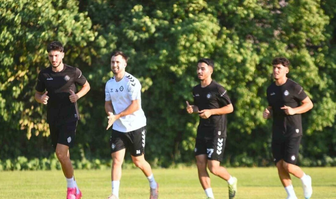 Geçtiğimiz günlerde gecikmeli olarak yeni sezon çalışmalarına başlayan Altay, geride