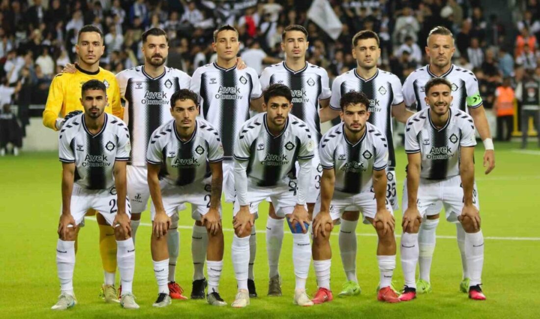 İzmir’in en köklü kulüplerinden Altay’da Başkan Sinan Kanlı, yatırımcı arayışlarının