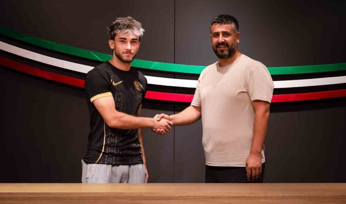 Amed Sportif Faaliyetler, Galatasaray’dan Ali Turap Bülbül’ü transfer etti. Amed