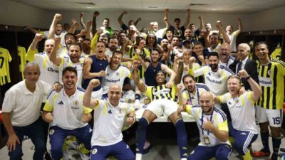 Fenerbahçe Başkanı Aziz Yıldırım ve yönetim kurulu üyeleri, UEFA Şampiyonlar