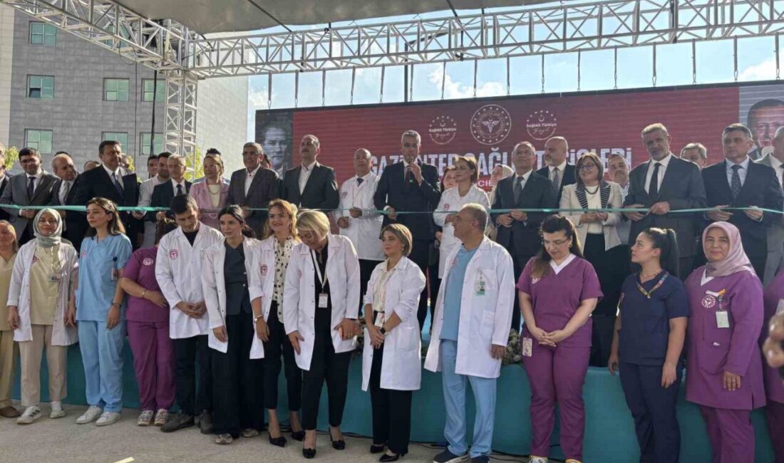 Sağlık Bakanı Prof. Dr. Kemal Memişoğlu, Gaziantep’te katıldığı sağlık tesisleri