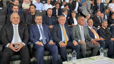 İçişleri Bakanı Mustafa Çiftçi, Gençlik ve Spor Bakanı Osman Aşkın,